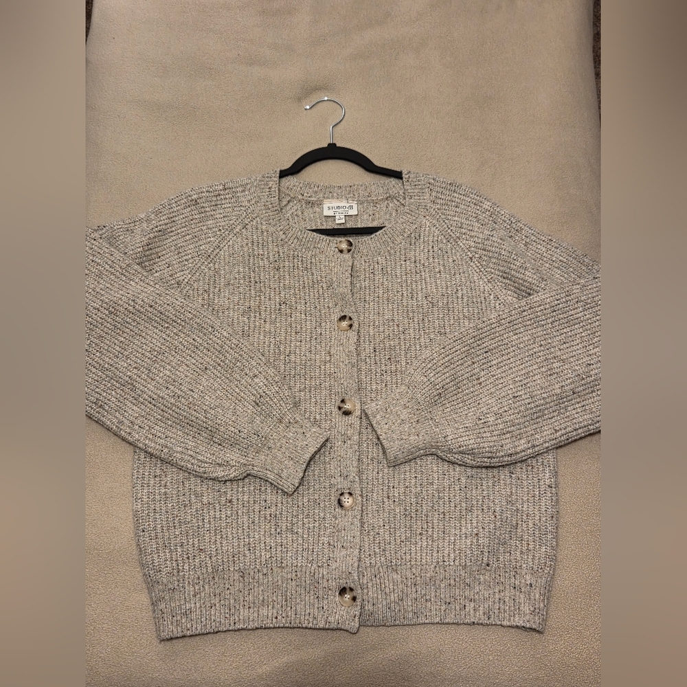GUC Studio B Oatmeal Sweater